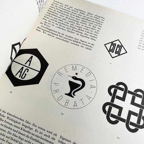 Graphis 28
