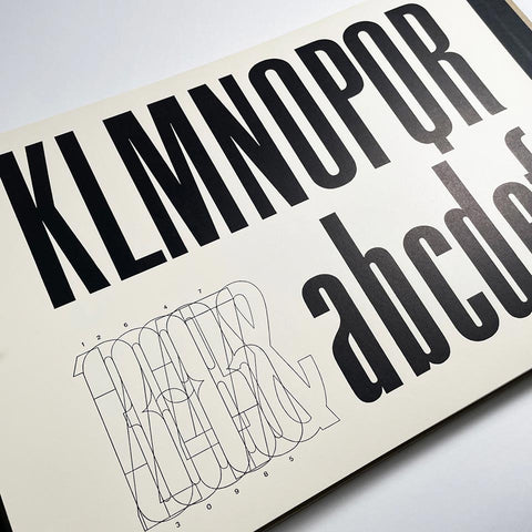 Schriften, Lettering, Ecritures (Walter Käch)