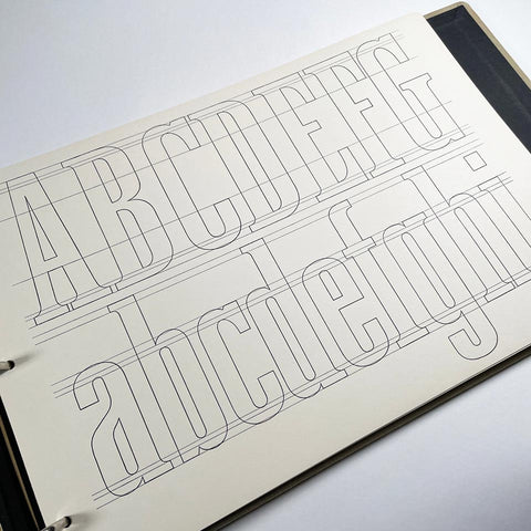 Schriften, Lettering, Ecritures (Walter Käch)