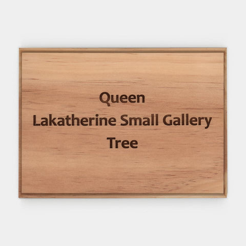 [A sign for Queen Lakatherine Small Gallery Tree]