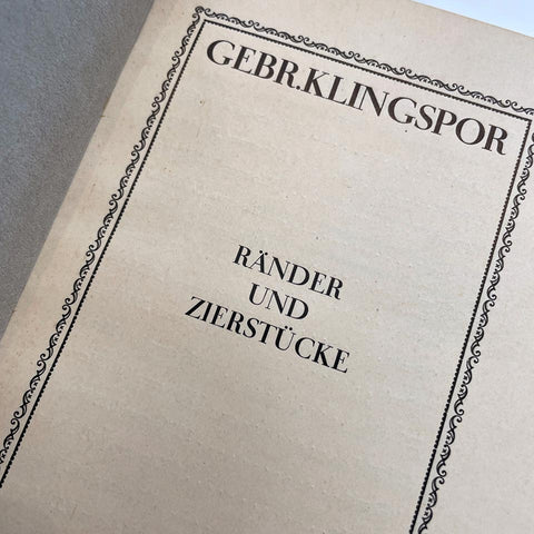 Ränder und Zierstücke (Borders and Ornaments)