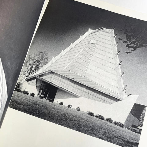 Recent American Synagogue Architecture